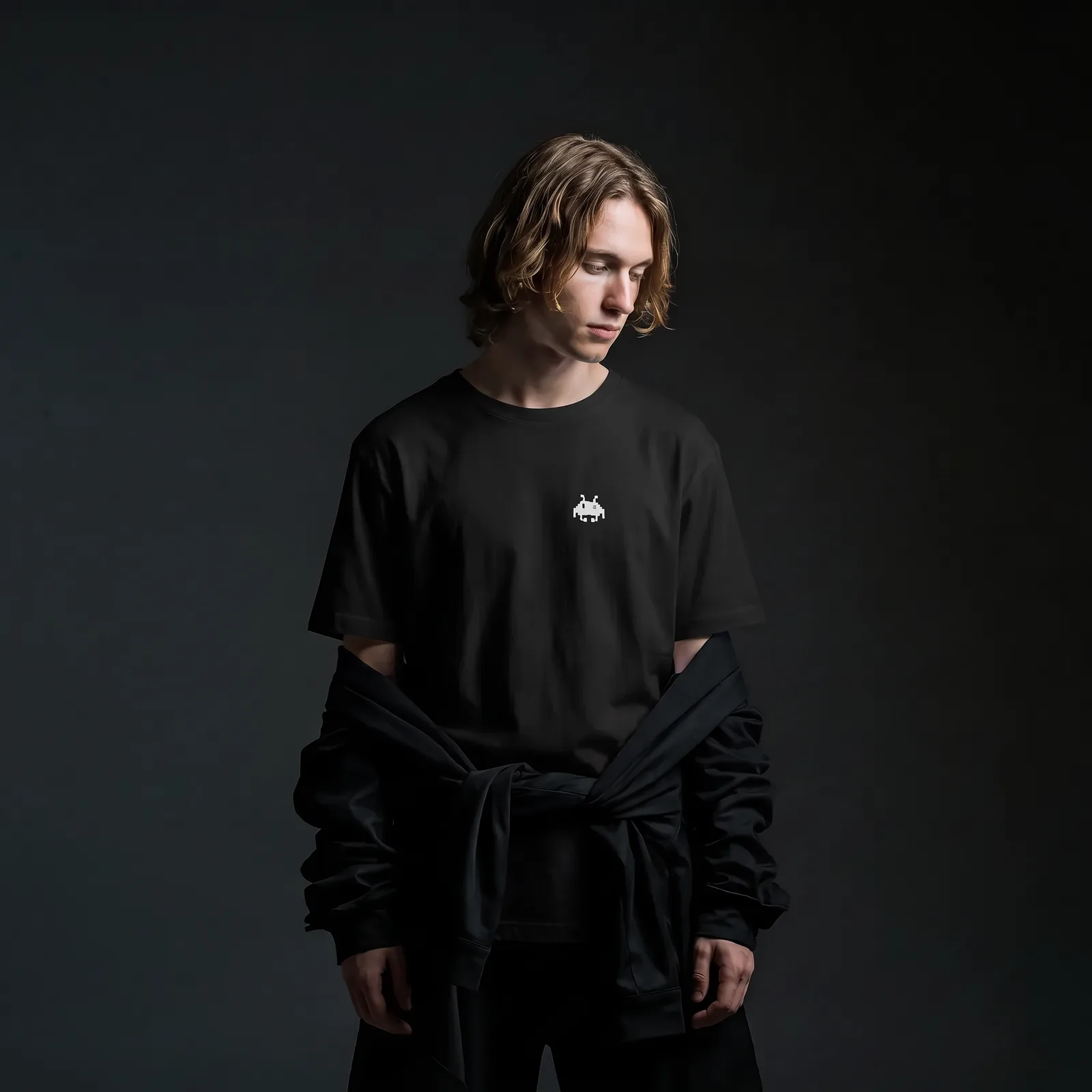 Invader — Regular — Binary & Thread piece