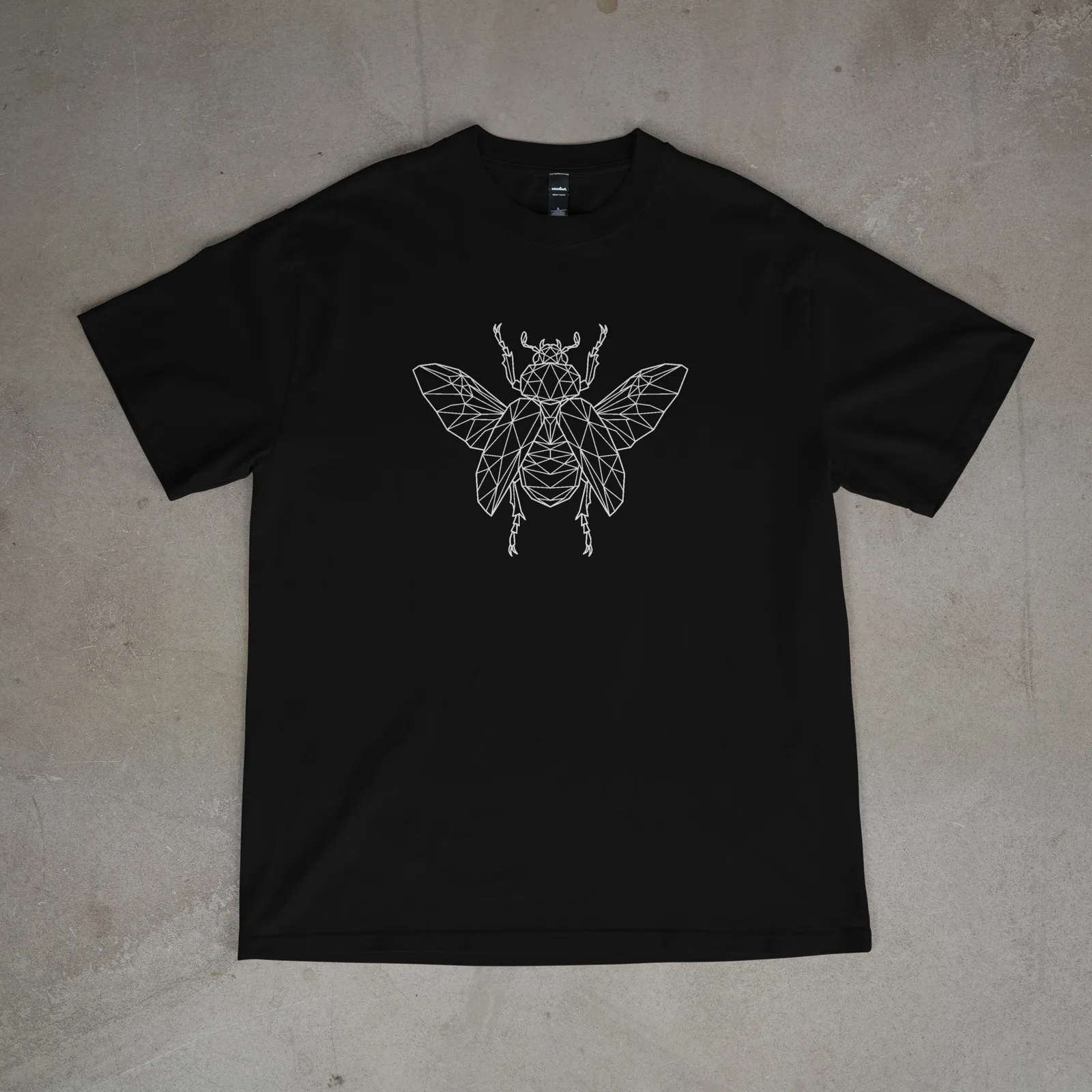 Lowpoly Bug — Oversize Edition, Black — view 2
